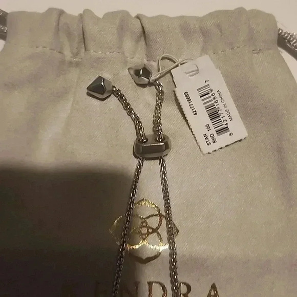 KENDRA SCOTT WHITE MOTHER OF PEARL BRACELET - Picture 2 of 3